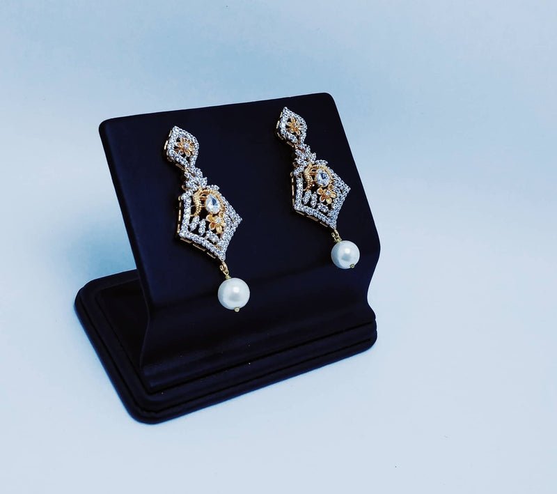Gold Plated Necklace Set With americon Zircons And Hanging Pearls (925 Silver)