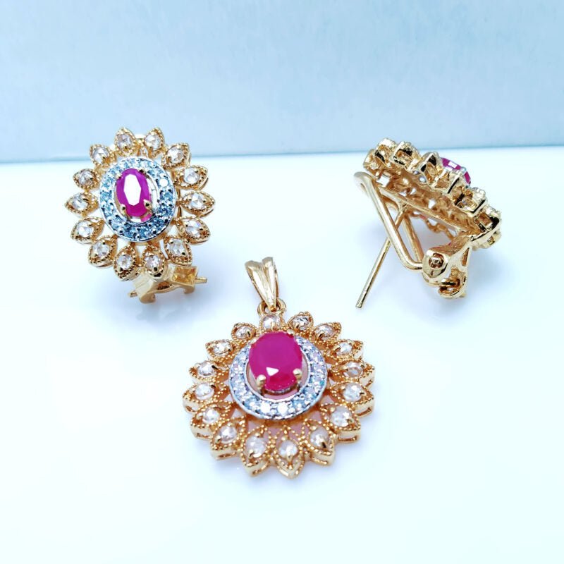 Silver Premium Quality Pendant Set with Chetum and Zircons 24kt Gold Plated
