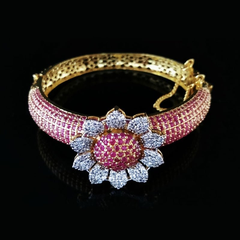 Rose Bracelet Openable Gold Plated. (925 Silver)