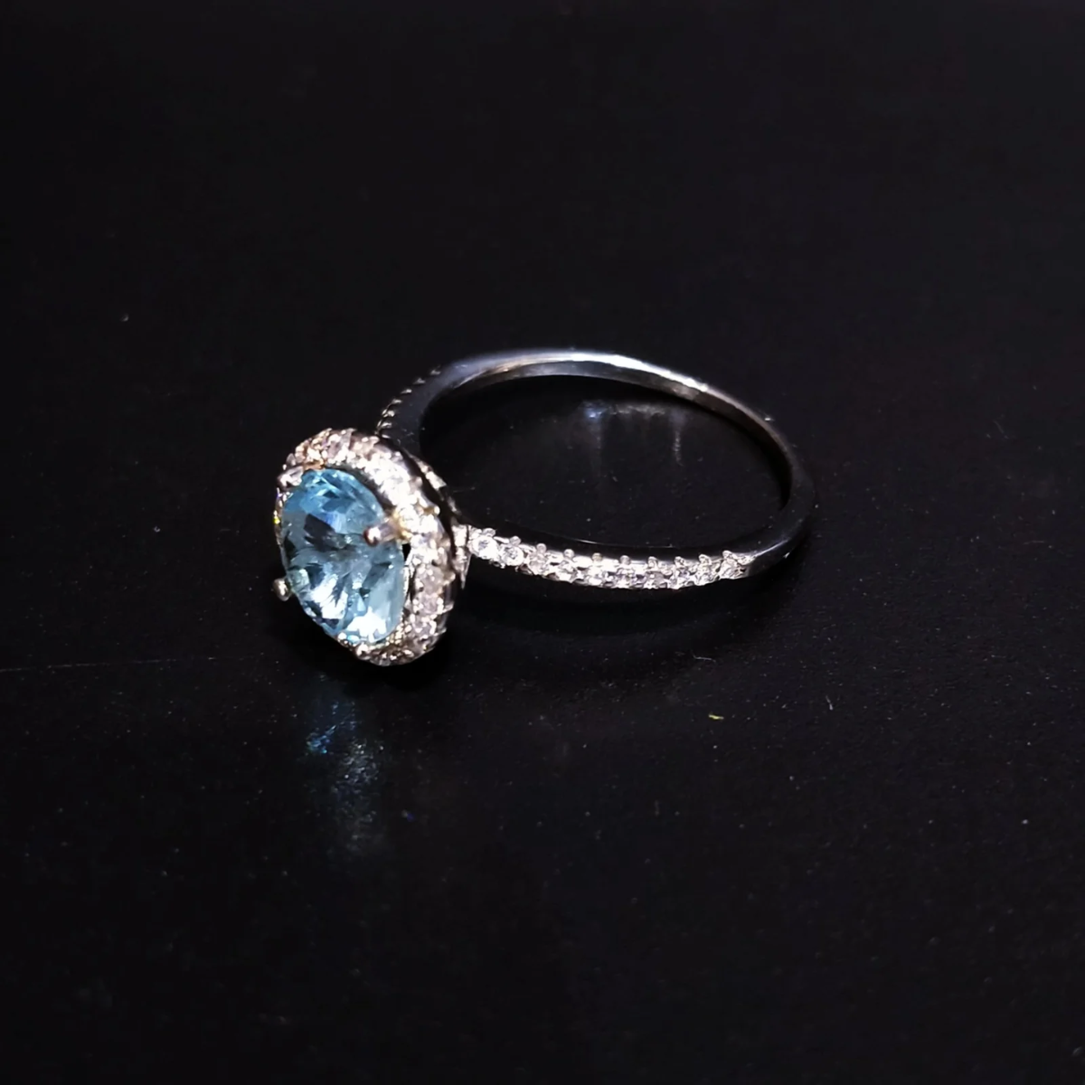 925 Silver Premium Quality Zircons Ring with Aqua marine